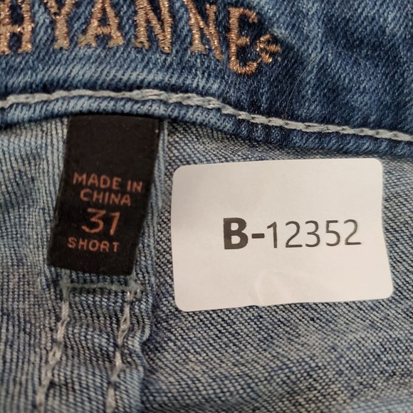 Shyanne Women Jeans 31x32 Short Blue Denim Wide Leg Mid Rise ACTUAL 30x30 - Picture 2 of 10